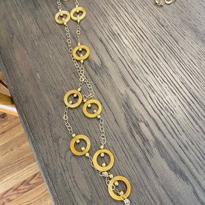 Pretty circle chain necklace